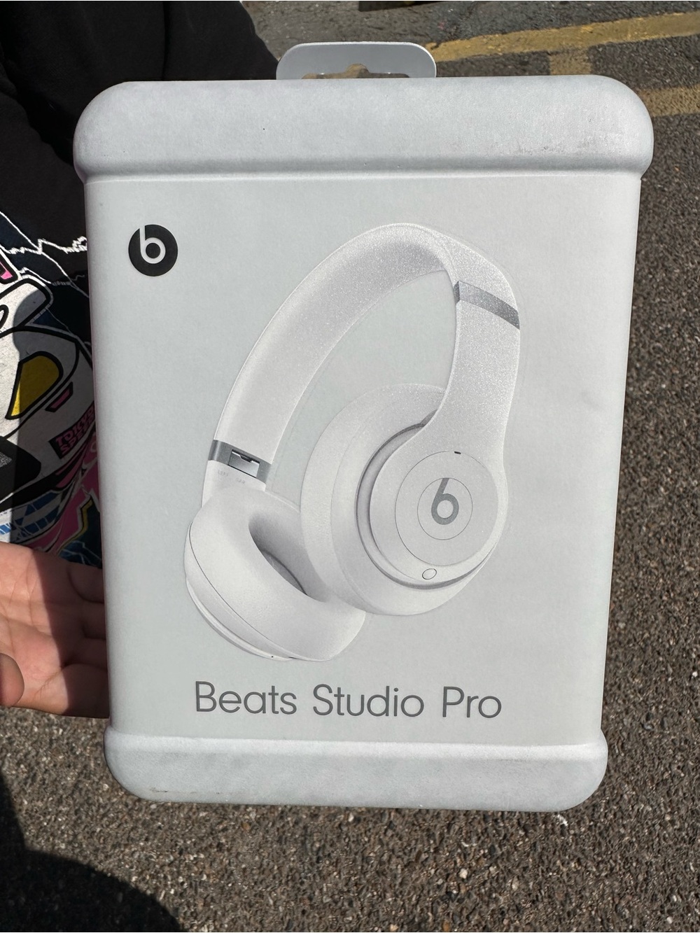 Apple Beats Studio Pro Wireless Headphones - White